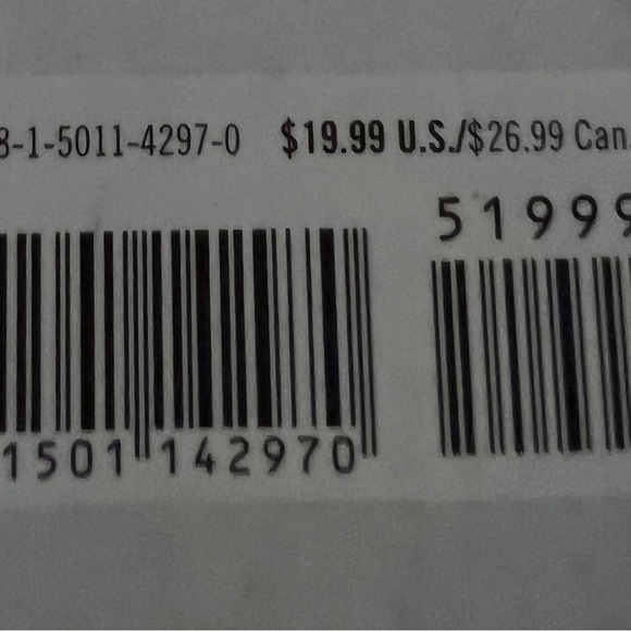 Stephen King 'IT' Novel - Picture 3 of 3